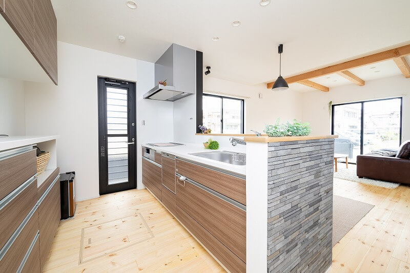 1Fは肌触りの良いパインのフローリング