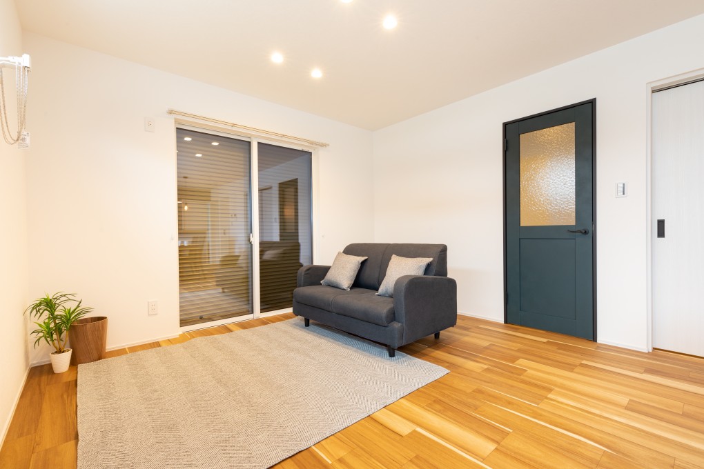 LDKに入る扉もこだわりました