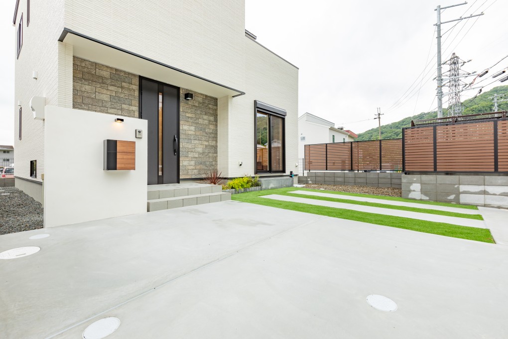 広い駐車スペースも